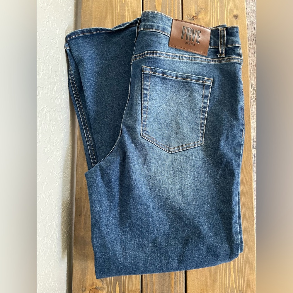 Frye Women’s Classic Blue Jeans